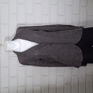 Eyelash Couture Gray Long Sleeve Button Up Blouse. Size Large NWT